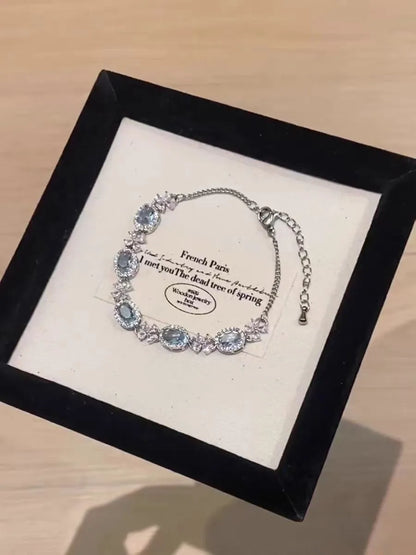 Elegant Floral Bracelet